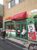 サイゼリヤ(その他飲食（ファミレスなど）)まで57m ＪＬＢグランエクリュ月島