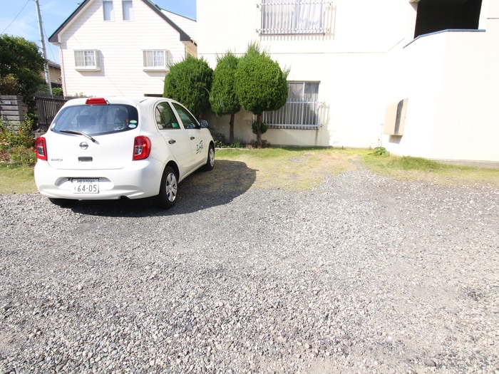 駐車場 一の鳥居ハイツ