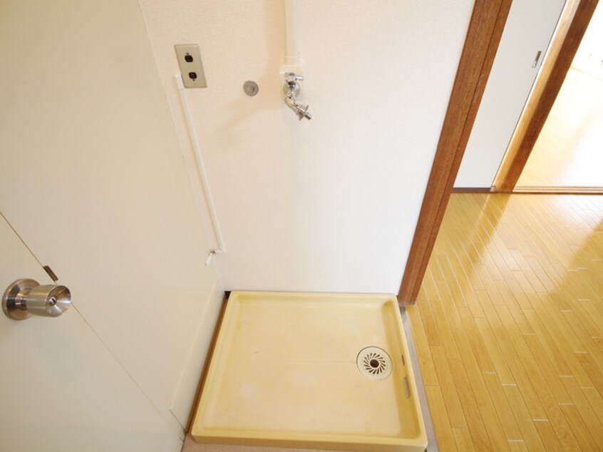 洗濯機置場 一の鳥居ハイツ