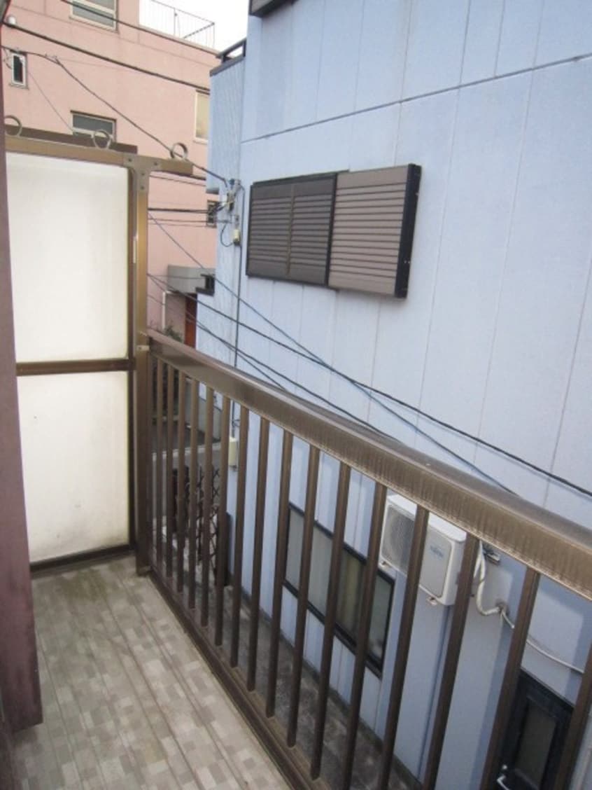 ベランダ・バルコニー 山岸アパ－ト