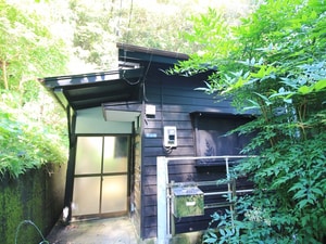 稲村ガ崎４丁目貸家