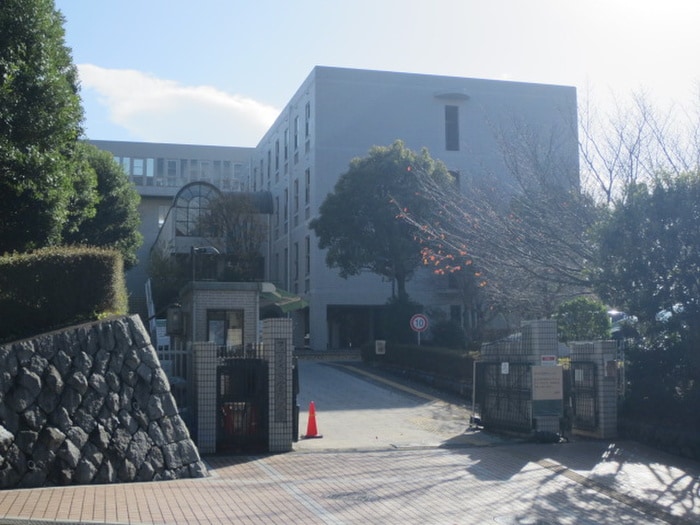 フェリス女学院大学(大学/短大/専門学校)まで633m パストラル緑園2番館