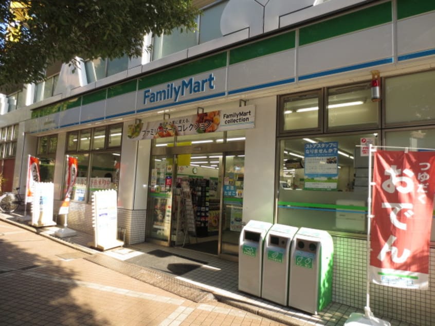ファミリーマート(コンビニ)まで385m パストラル緑園2番館