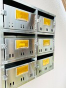 外観写真 マリ－ズガ－デンＢ棟