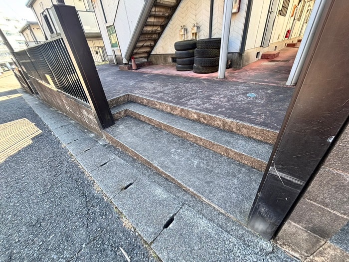 エントランス部分 ラヴィ東戸塚参番館