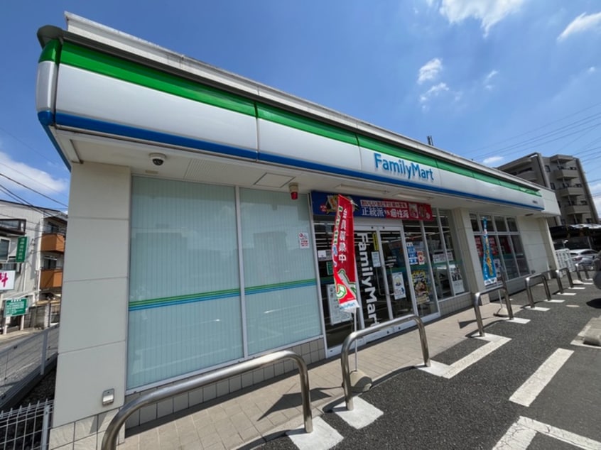 ファミリーマート入間東藤沢店(コンビニ)まで800m バレールむさし野