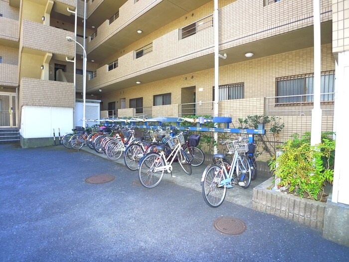 駐輪場 エリ－ト・イン船橋