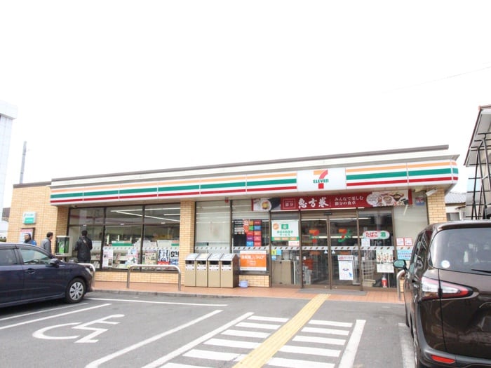 セブンイレブン(コンビニ)まで500m ＭＡＲＩＮ　ＨＯＵＳＥ