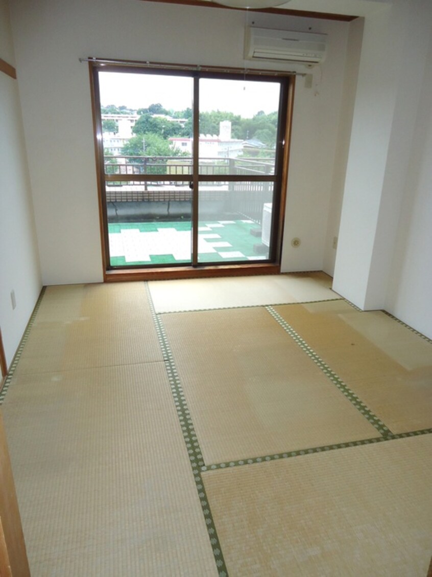 居室 ｸﾞﾘ-ﾝｳｯﾄﾞ新百合ヶ丘（４０３）