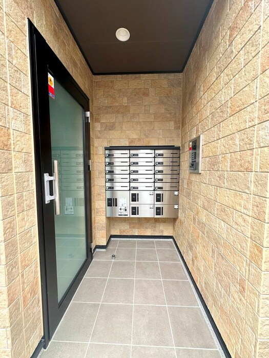 エントランス部分 ヒカルサ川越