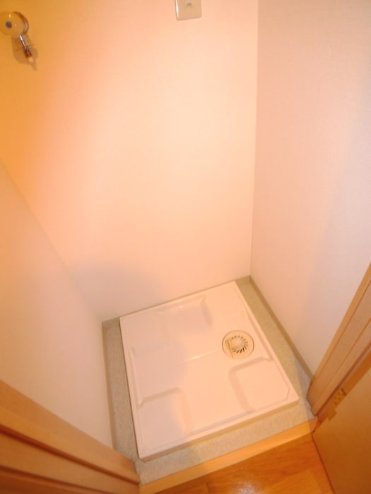 洗濯機置場 グランディユ－