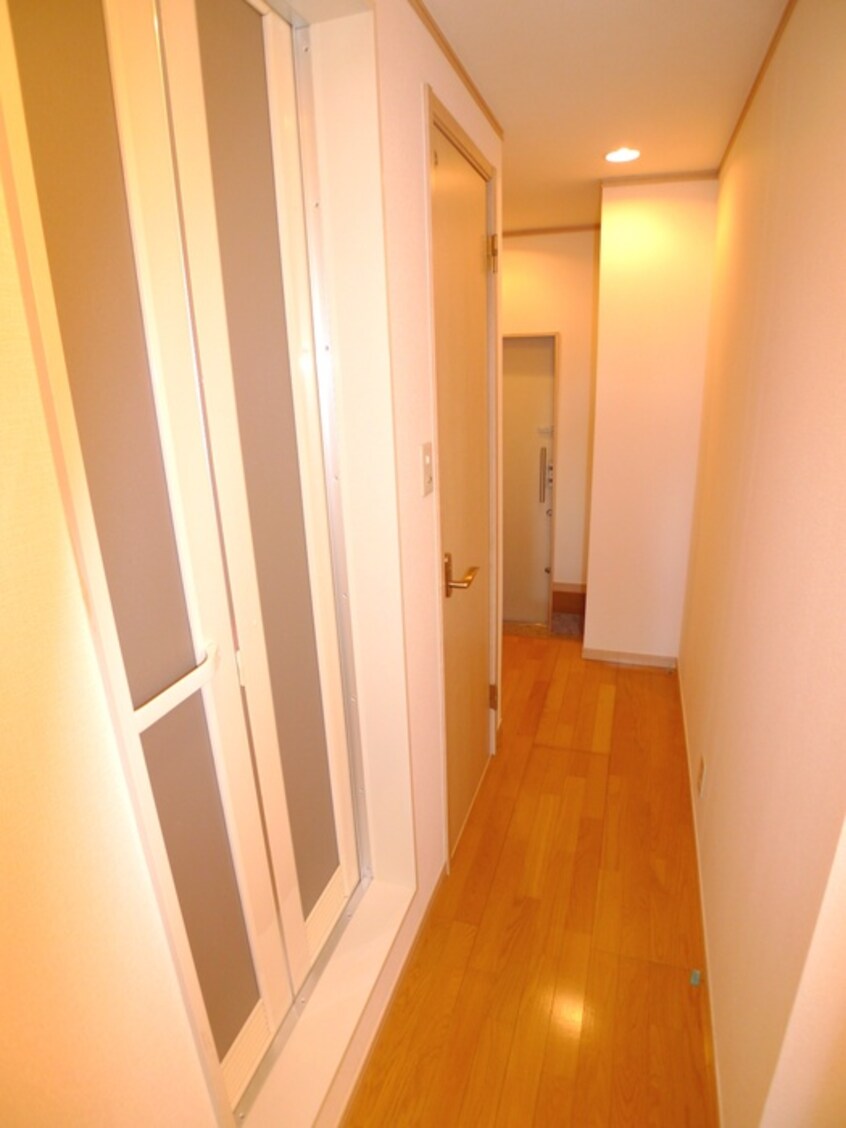 廊下 グランディユ－