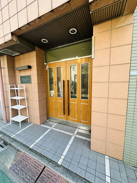 エントランス部分 プレズィール