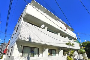 ハイツイースト