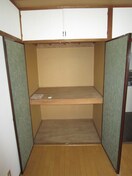 収納 ヴィラ鵜野森