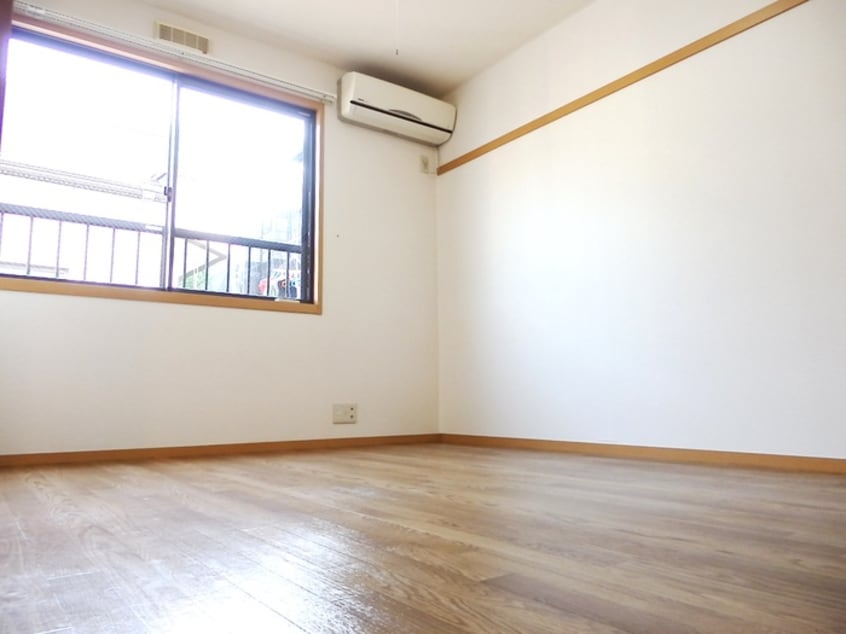 居室 リリ－学芸大学