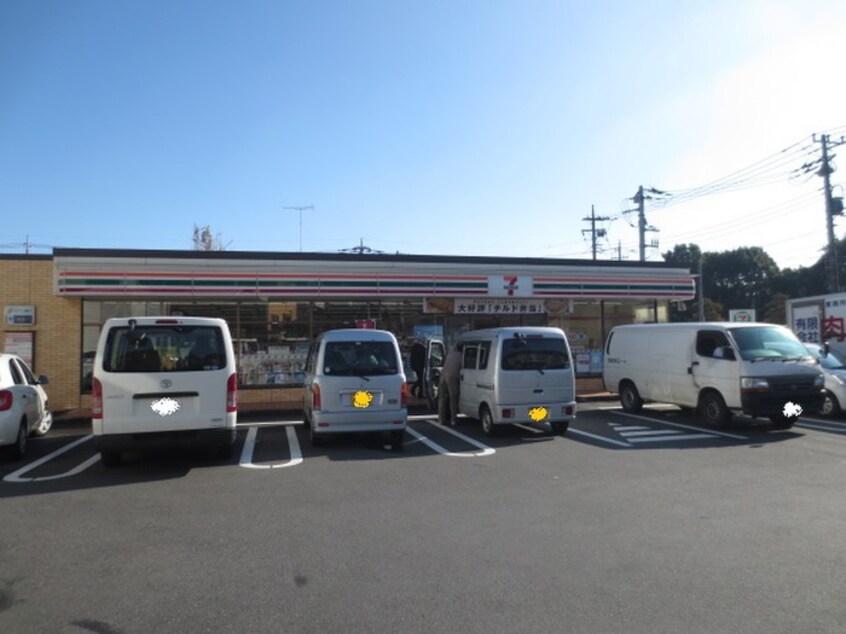 セブンイレブン横浜鳥山町東店(コンビニ)まで800m ミナトハイツ第1