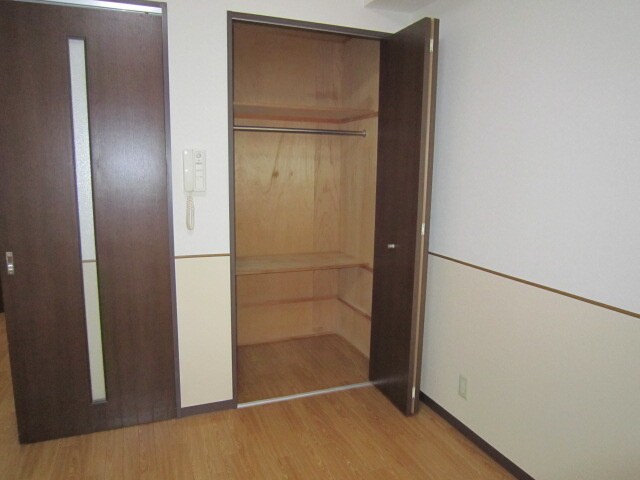 収納 アパ－トメント　カヤ