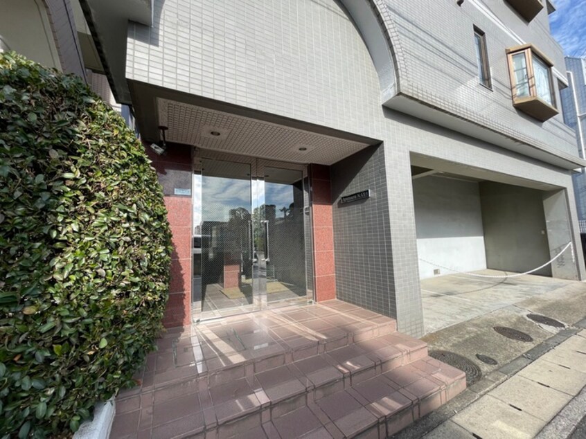 エントランス部分 アパ－トメント　カヤ