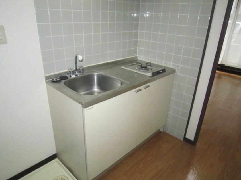 キッチン アパ－トメント　カヤ