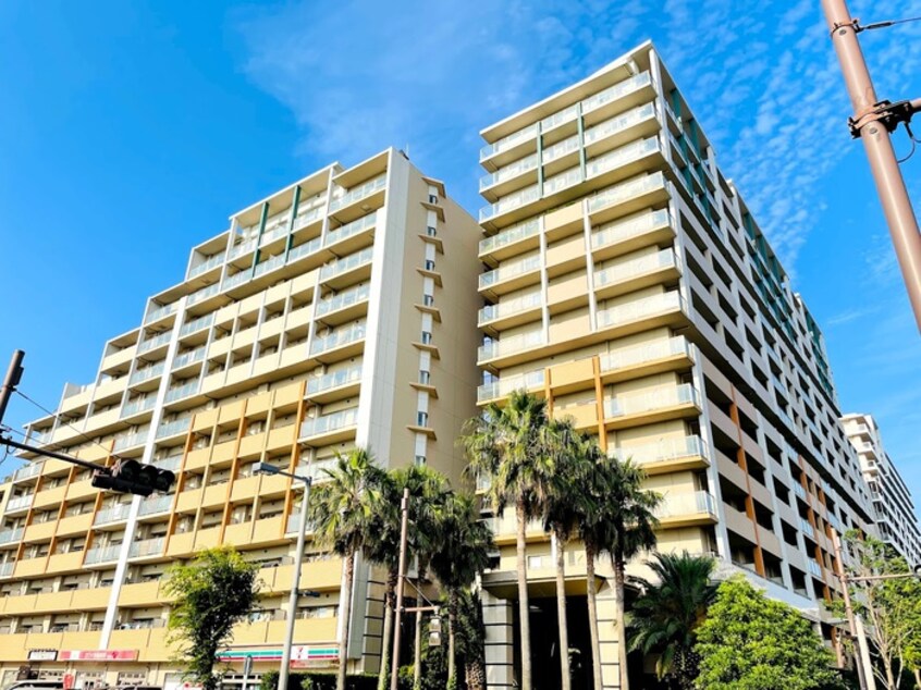 外観写真 ロイヤルパークス新田