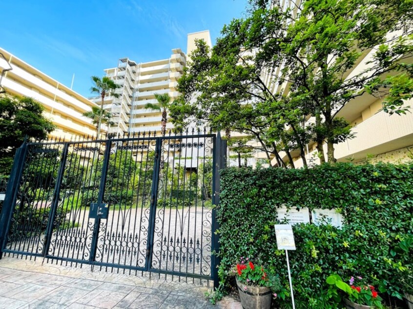 外観写真 ロイヤルパークス新田