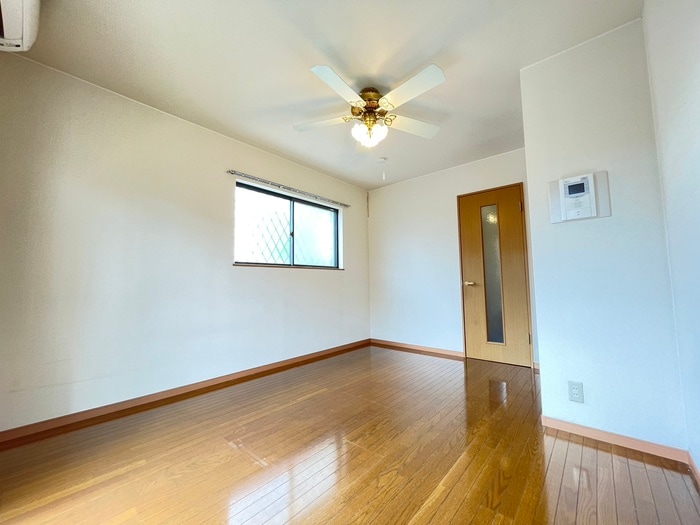 居室 コニファーガーデン北烏山