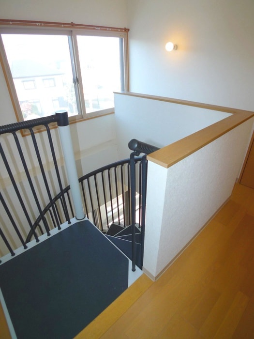 廊下 ワイアンドエステラス