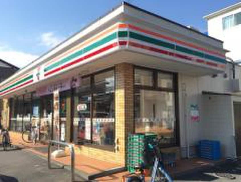 セブンイレブン鳩ヶ谷里中学校店(コンビニ)まで450m ワイアンドエステラス