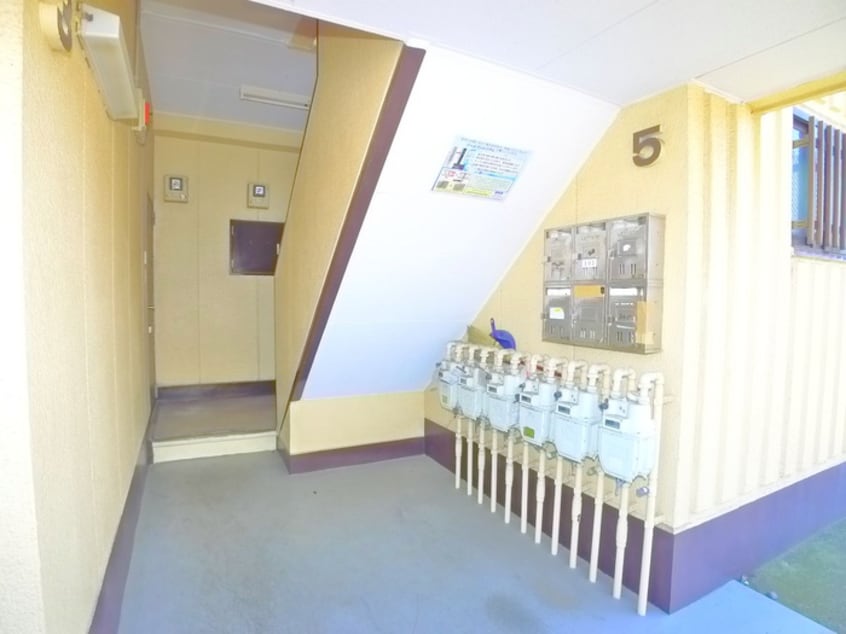 エントランス部分 サンヒルズ若林