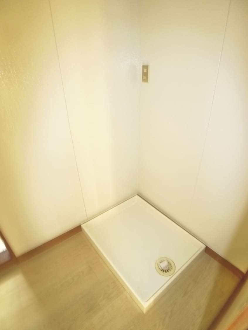 洗濯機置場 サンヒルズ若林