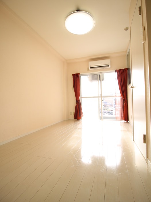 居室 ヒルマステップス