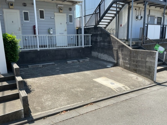 駐車場 ファミ－ル飯島