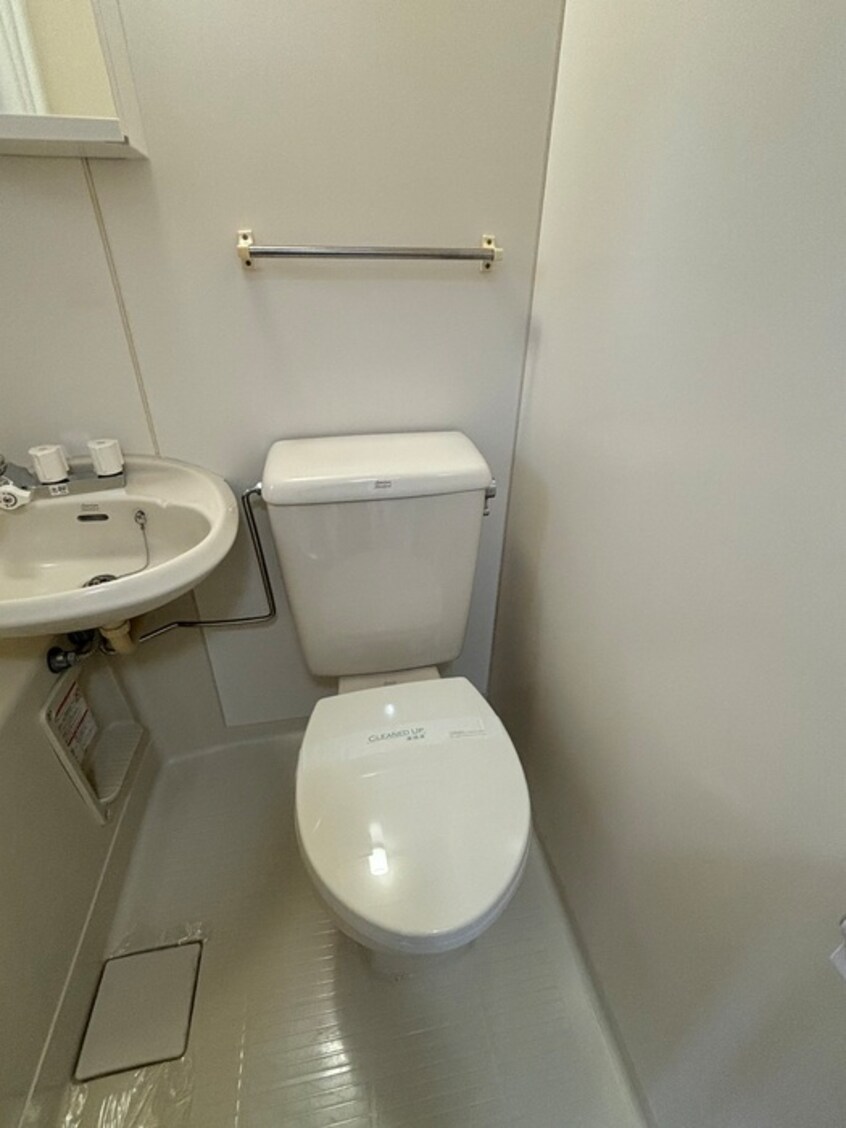 トイレ ファミ－ル飯島