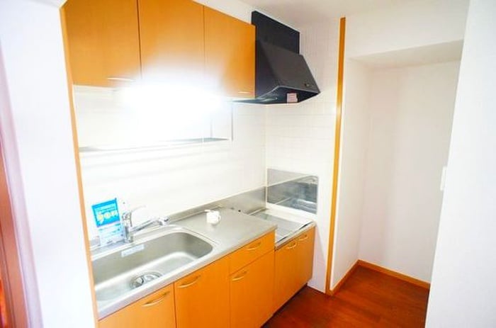 キッチン フレ－ル与野本町弐番館