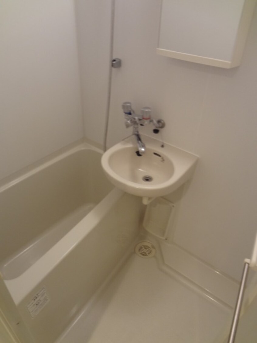 バス／シャワールーム等 レヴィ－ガ大山