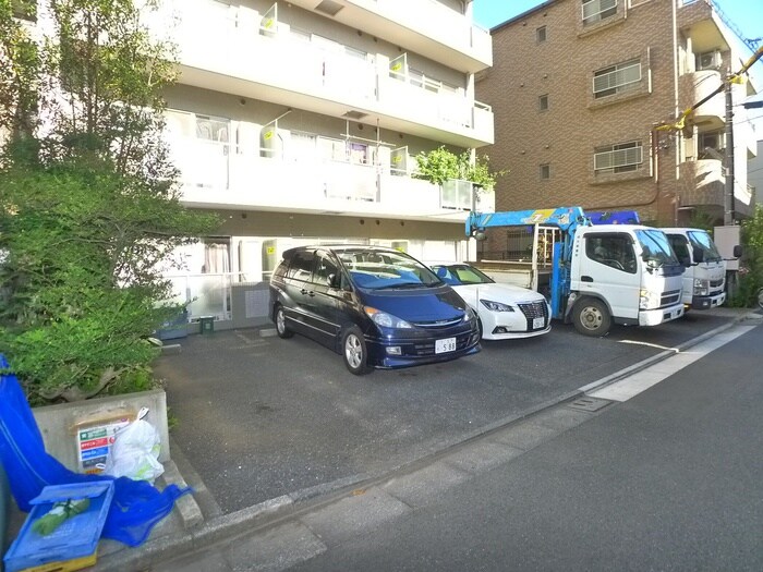 駐車場 クレセント・小坂部