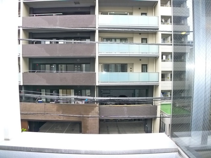 室内からの展望 エムズ・トーヨー