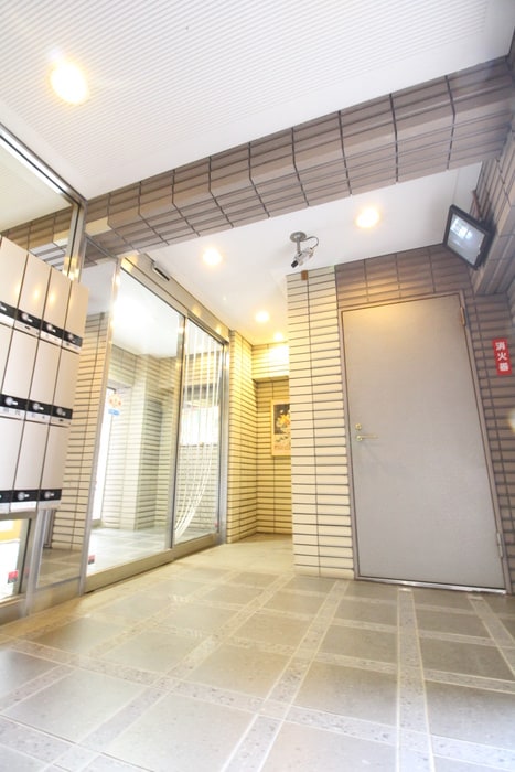 エントランス部分 ドルフ　ケンマ－ト