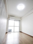 居室 ドルフ　ケンマ－ト