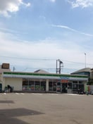 ファミリーマート橋戸三丁目店(コンビニ)まで600m シンセイレジデンス瀬谷