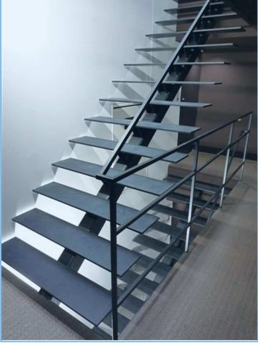 玄関 ＡＣＣＵＭＮ