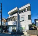 礒野ビルの外観