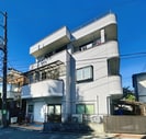 礒野ビルの外観