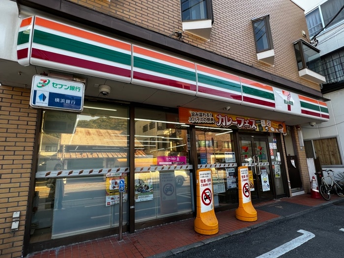 セブンイレブン長谷観音前店(コンビニ)まで388m Ｋフラット