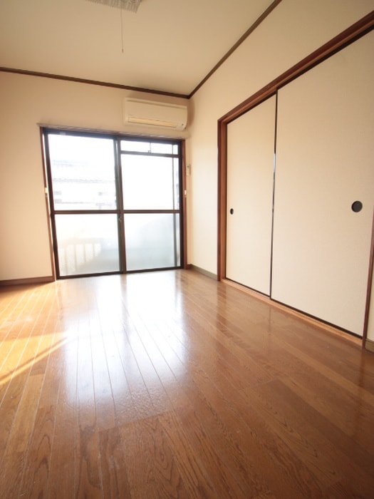 居室 コナ－マンション