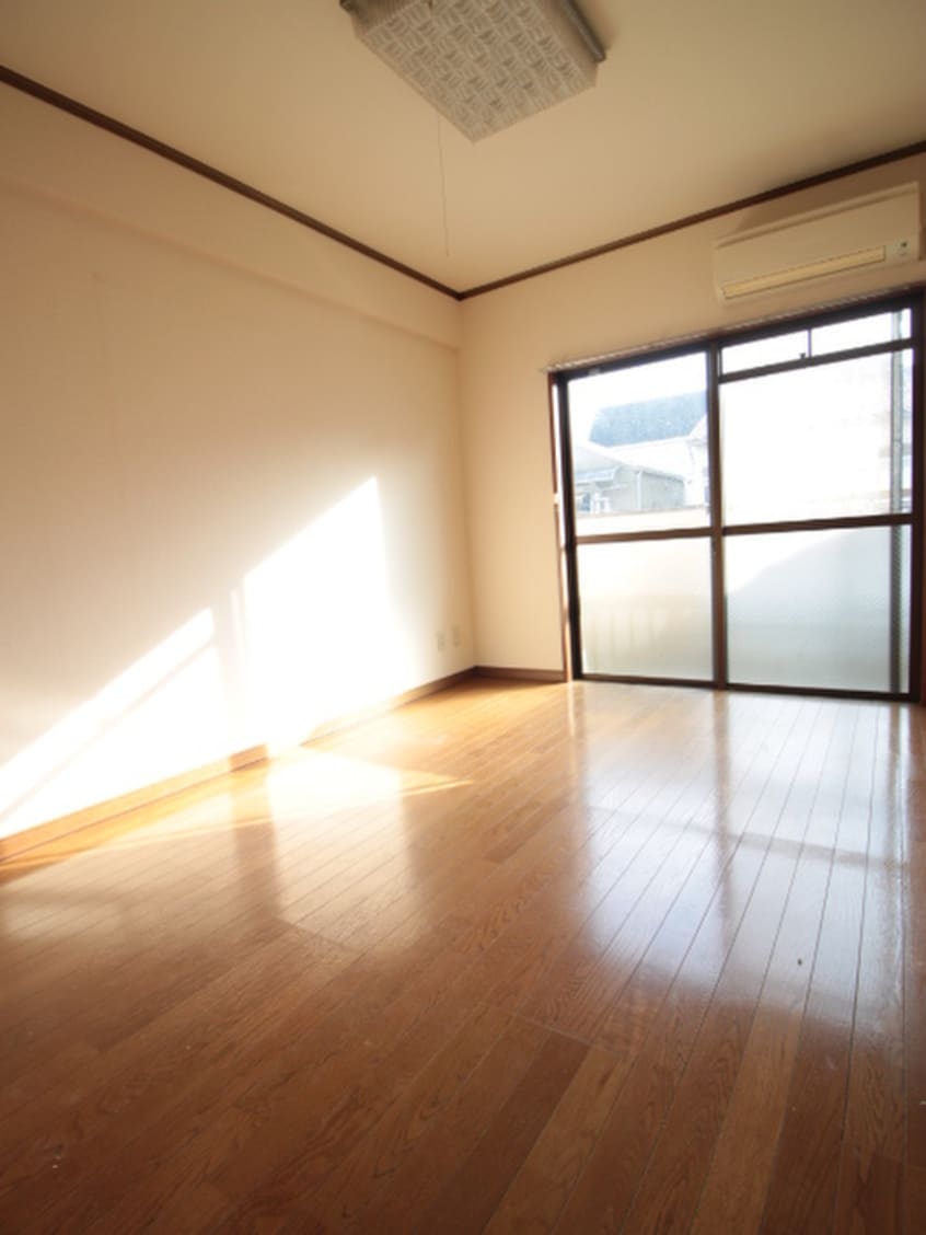 居室 コナ－マンション