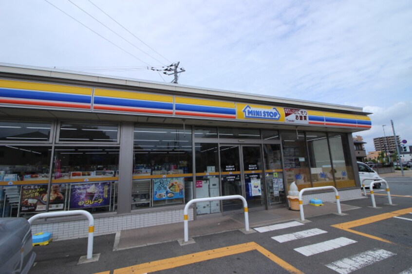 ミニストップ 稲城矢野口店(コンビニ)まで95m 第二ハイツＡＭＥＹＡ