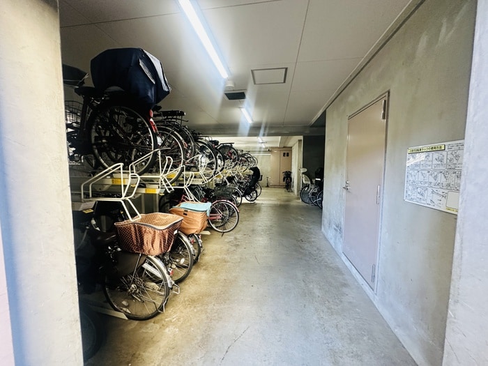 駐輪場 アスコット