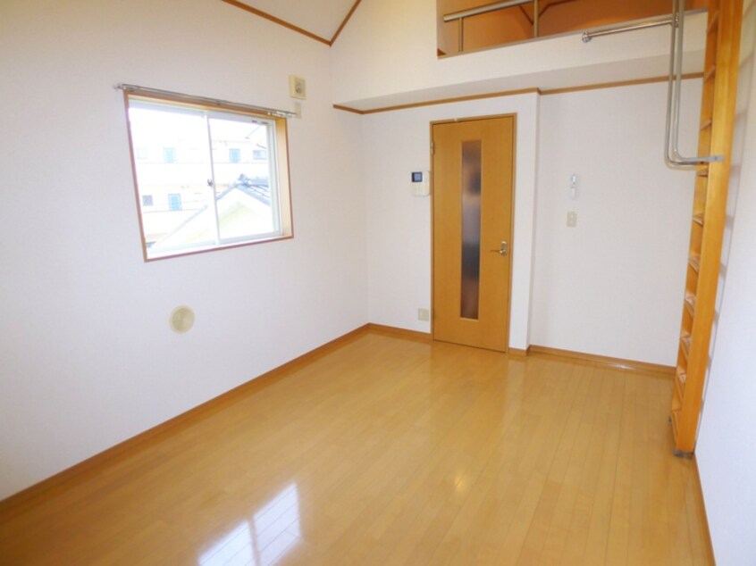 居室 ファーストコーポラス9